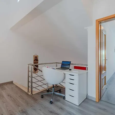 Holiday home V3 Olhos Dagua Com Piscina Ac Wifi 800m