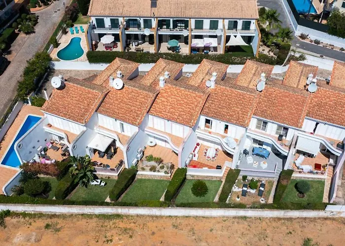 V3 Olhos Dagua Com Piscina Ac Wifi 800m Holiday home Olhos de Agua (Albufeira)
