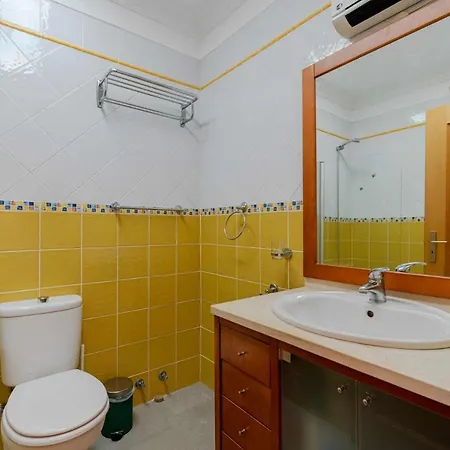 בית נופש V3 Olhos Dagua Com Piscina Ac Wifi 800m *