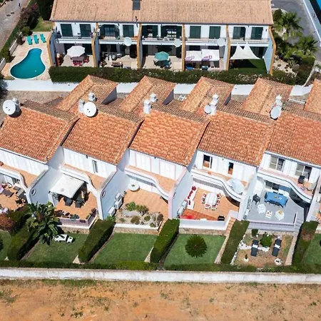 V3 Olhos Dagua Com Piscina Ac Wifi 800m Casa de Férias Olhos de Agua (Albufeira)