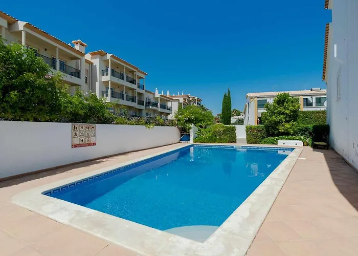 V3 Olhos Dagua Com Piscina Ac Wifi 800m Tatil Evi Olhos de Agua (Albufeira)